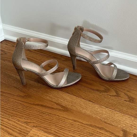 Kelly and Katie Heels - Picture 2 of 6